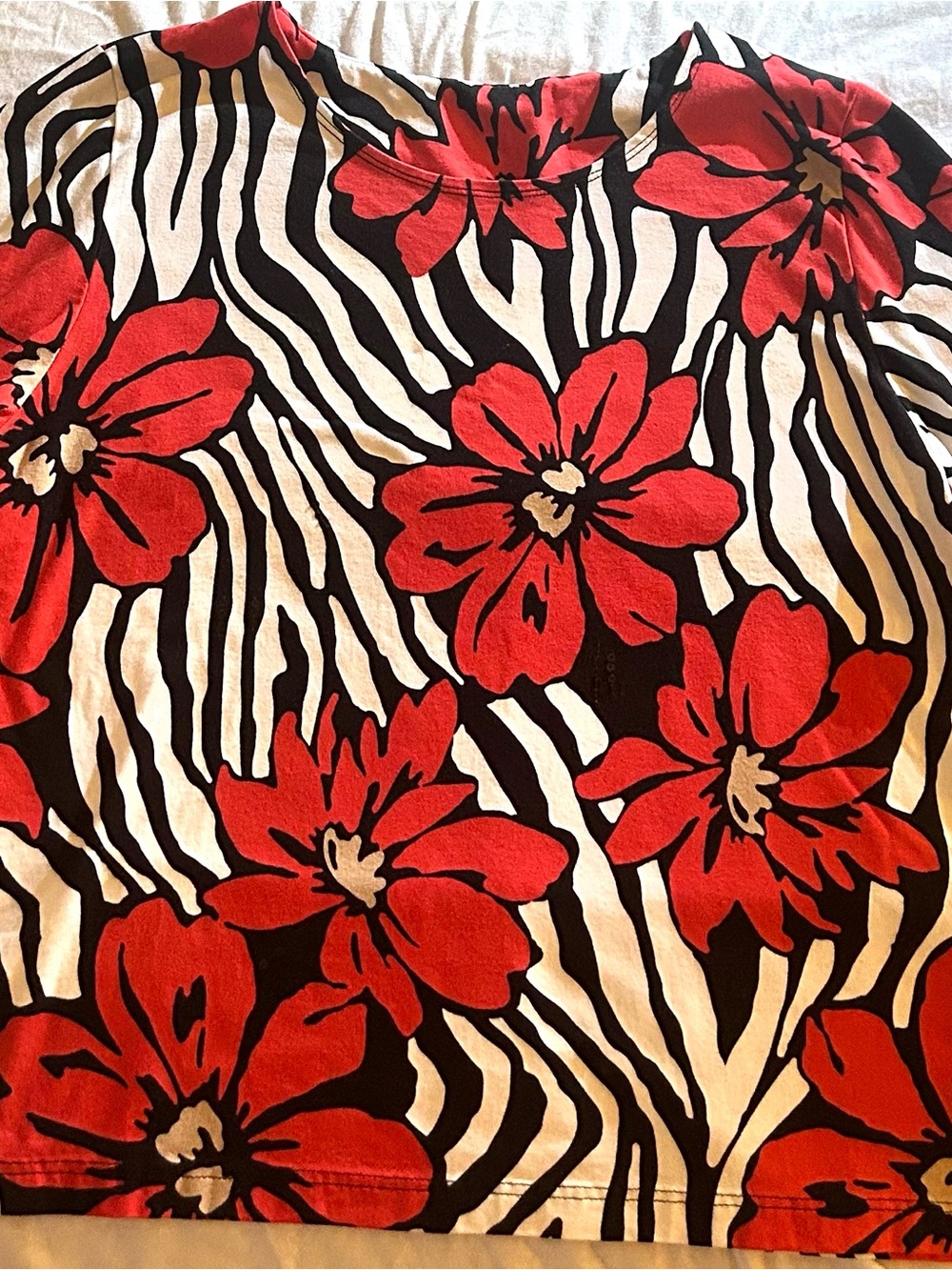 Source Unknown Red Floral Zebra-Print Women’s Top